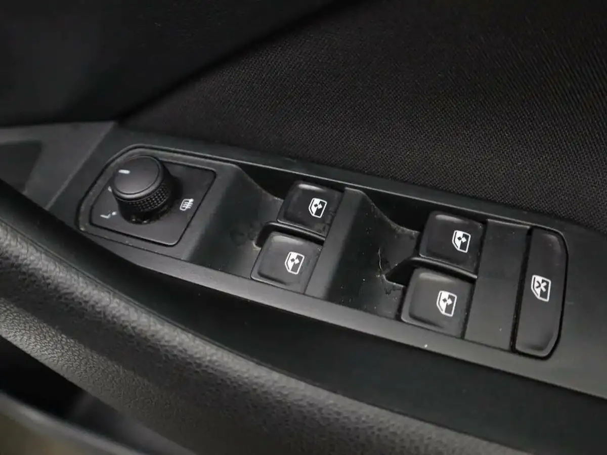 2021-skoda-kamiq-10-tsi-se-109ps-dsg-big-18