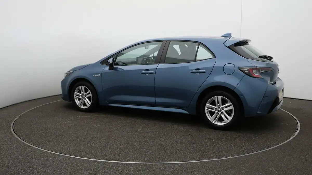2021-toyota-corolla-18-vvt-i-icon-tech-trk-hatchback-5d-big-38