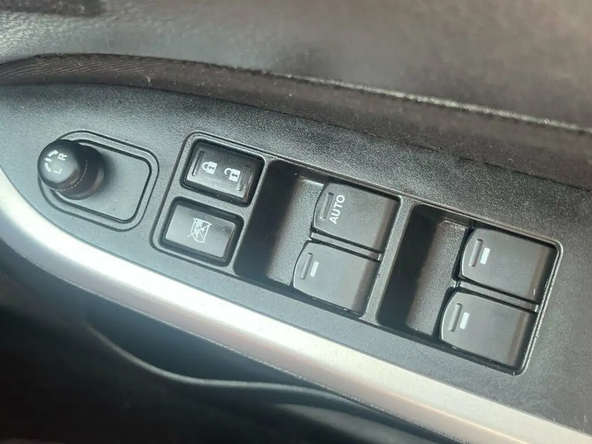 2017-suzuki-vitara-16-sz-t-big-27