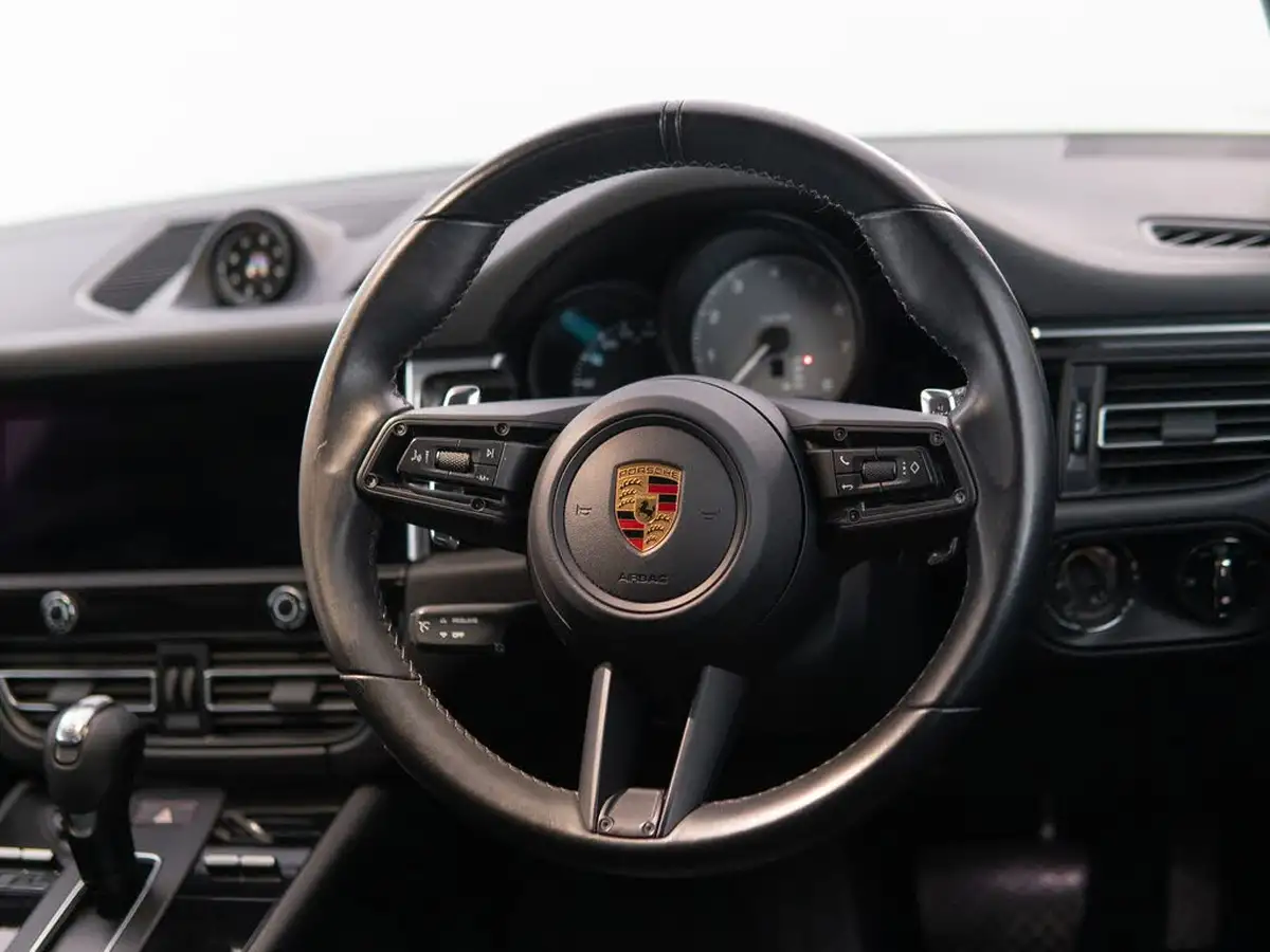 2021-porsche-macan-29-v6-s-big-16