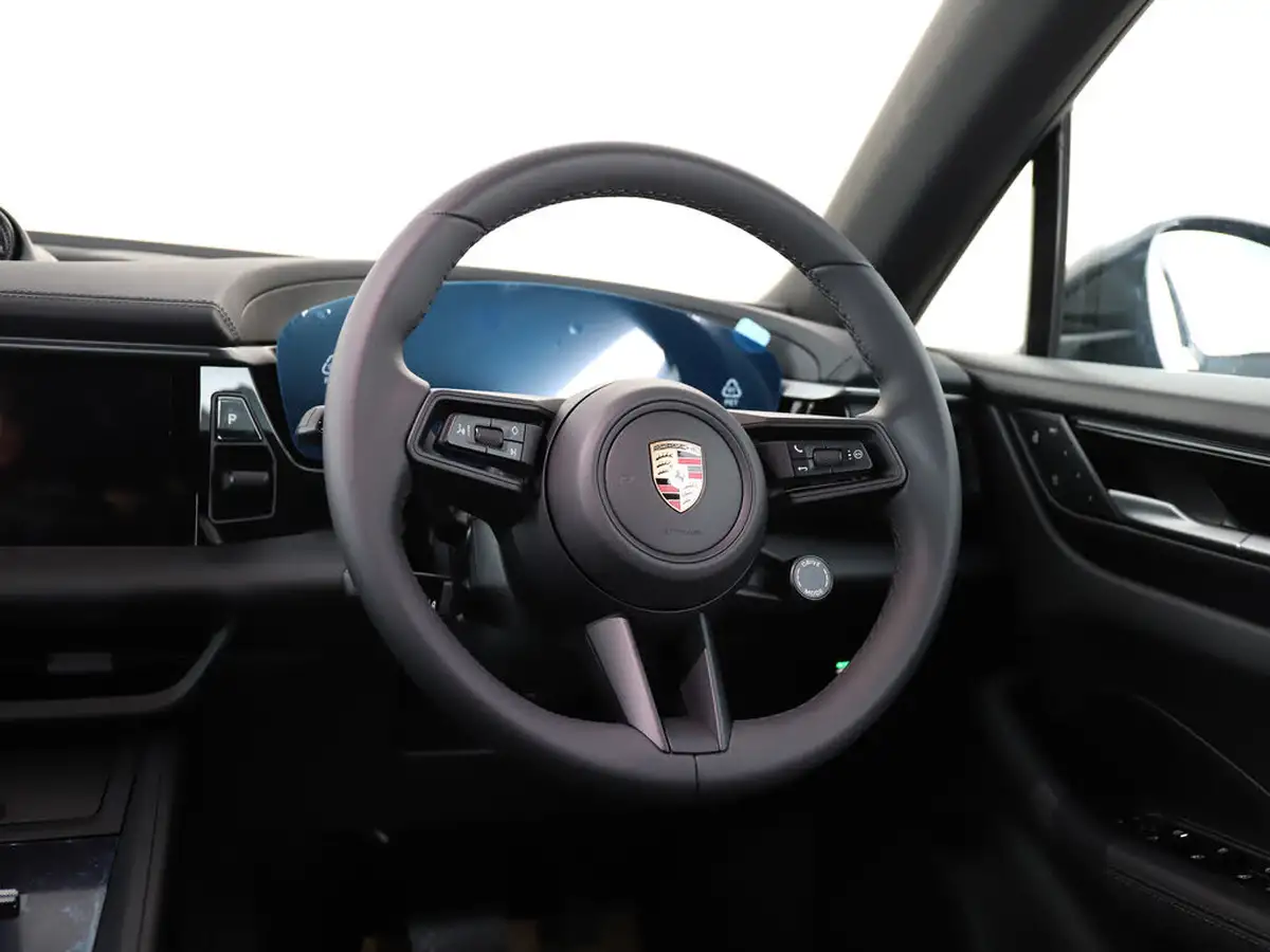 2025-porsche-macan-e-electric-big-9