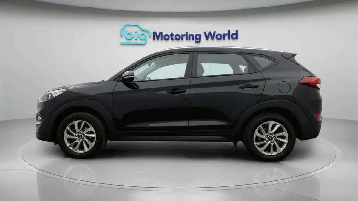 2018-hyundai-tucson-16-gdi-blue-drive-se-nav-big-3