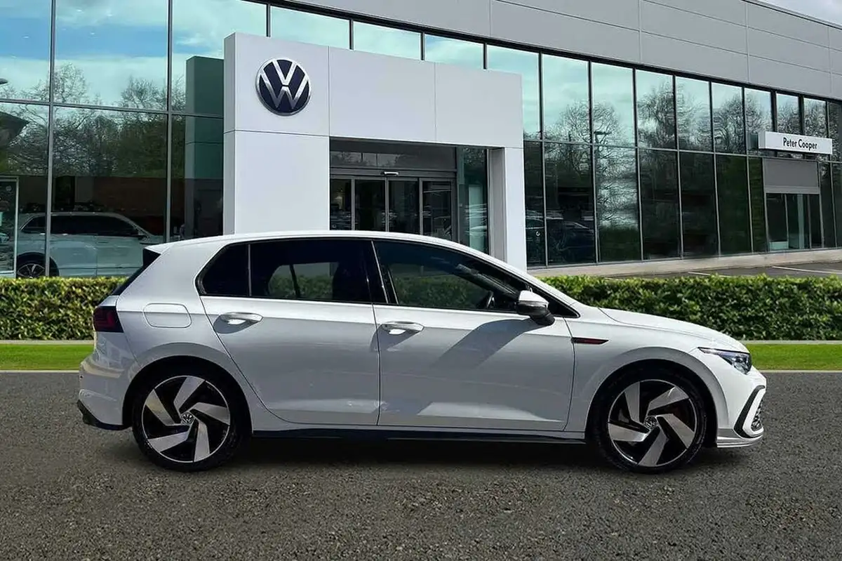 2021-volkswagen-golf-20-tsi-gti-dsg-big-3