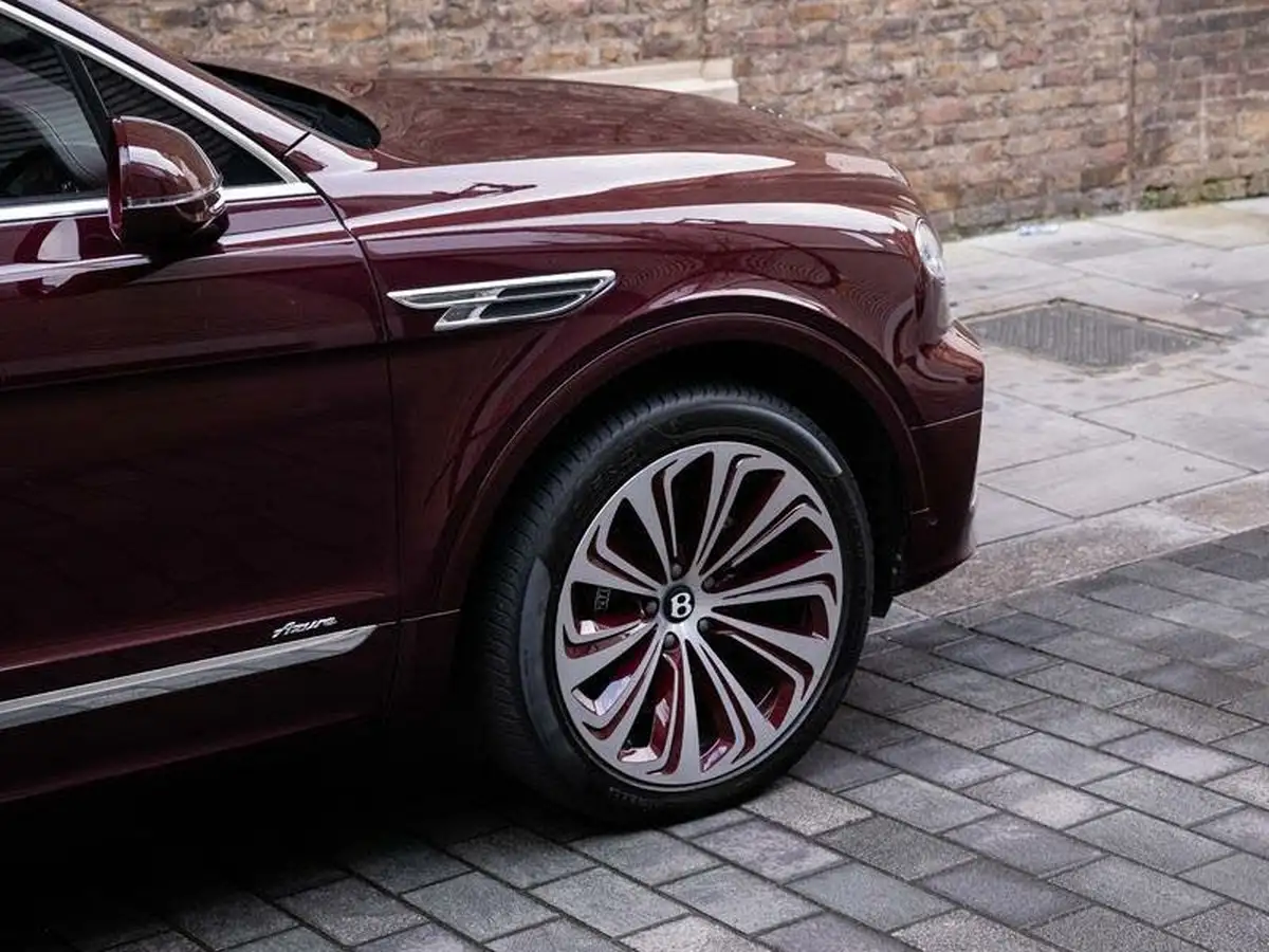 2023-bentley-bentayga-40-v8-extended-wheelbase-azure-big-58
