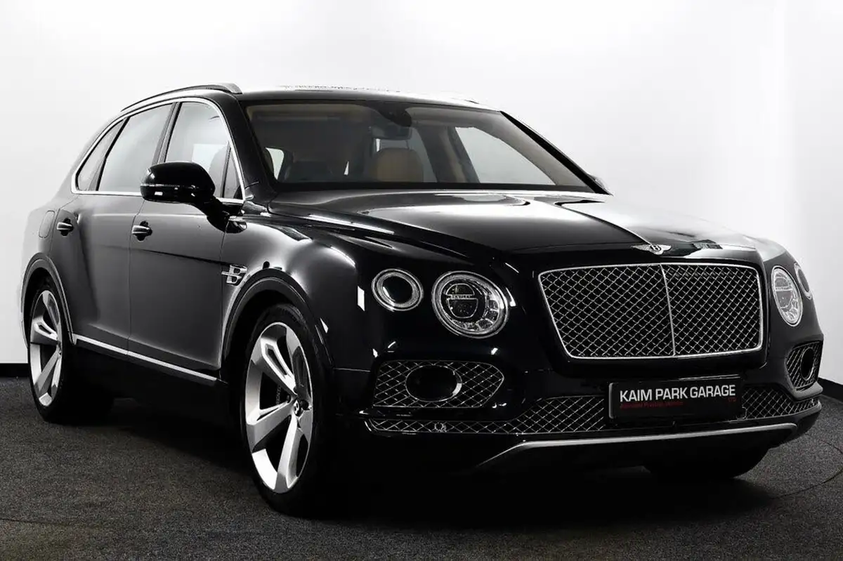 2016-bentley-bentayga-60-w12-big-0
