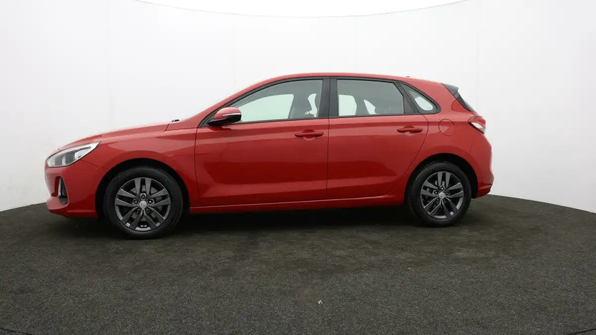 2018-hyundai-i30-16crdi-se-nav-109ps-blue-drive-isg-hatchback-1582cc-dct-big-58