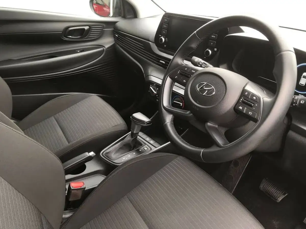 2023-hyundai-i20-10-t-gdi-se-connect-dct-big-14
