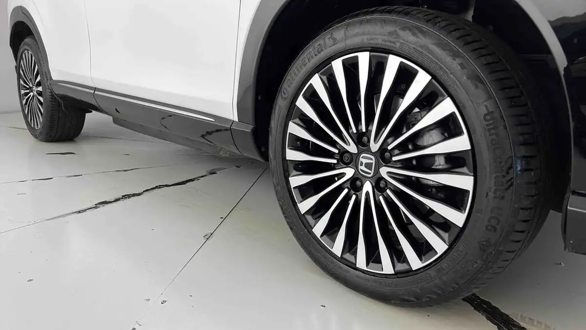 2024-honda-eny1-e-advance-big-24