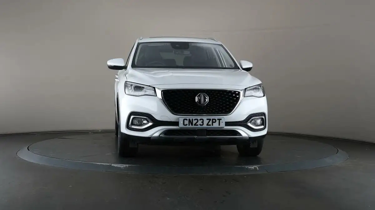 2023-mg-hs-15t-gdi-exclusive-162ps-dct-big-41