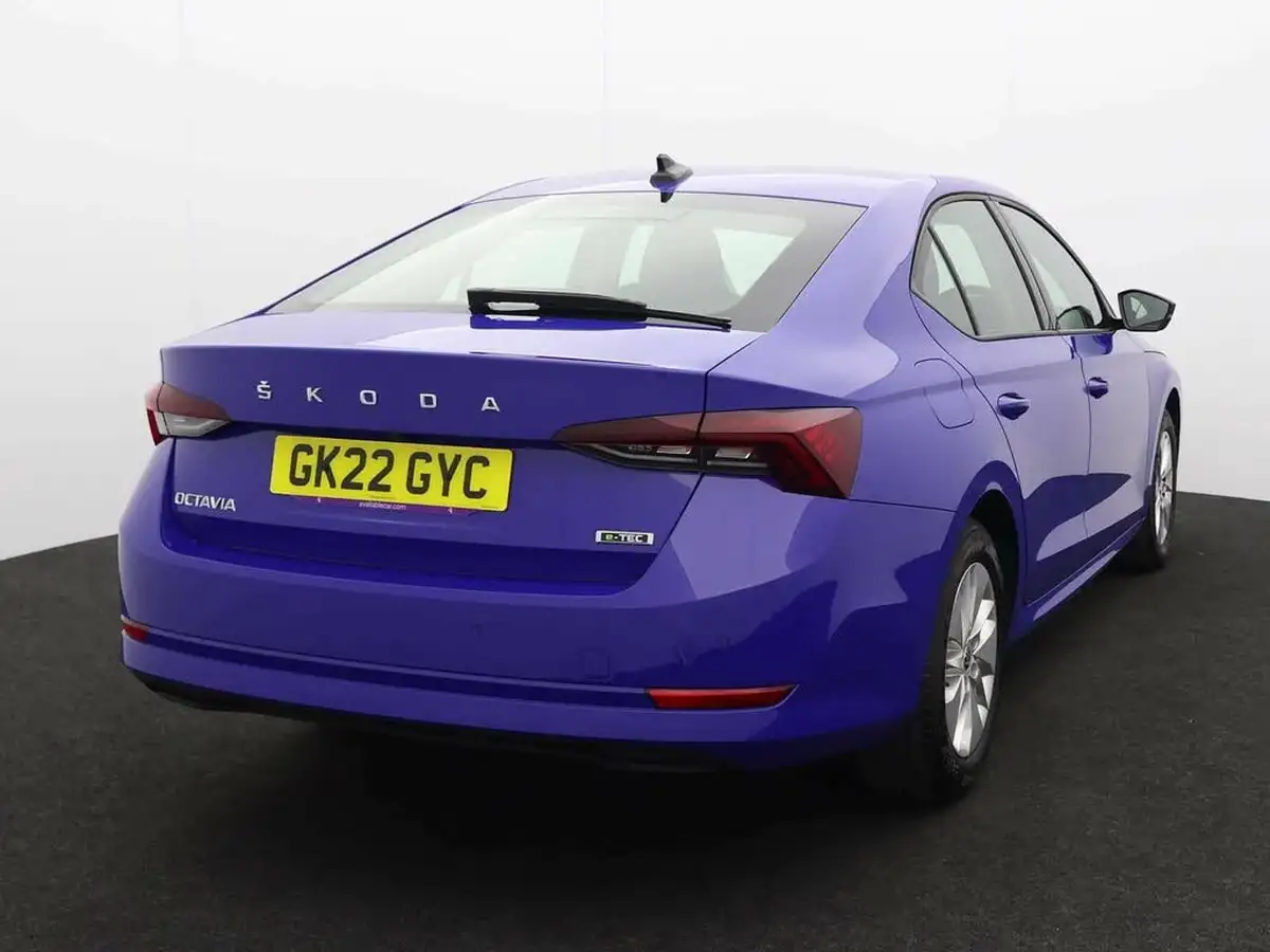 2022-skoda-octavia-10-tsi-e-tec-se-hatchback-big-4