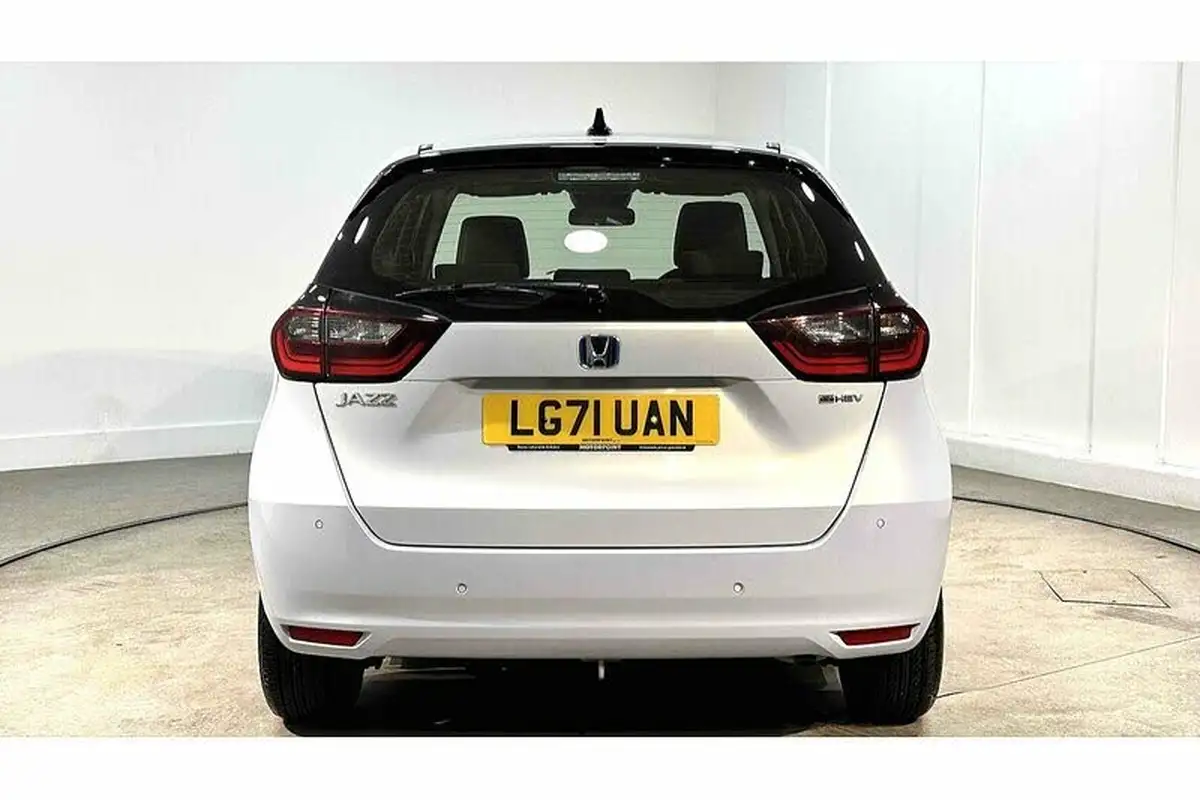 2021-honda-jazz-15-i-mmd-sr-109ps-big-8