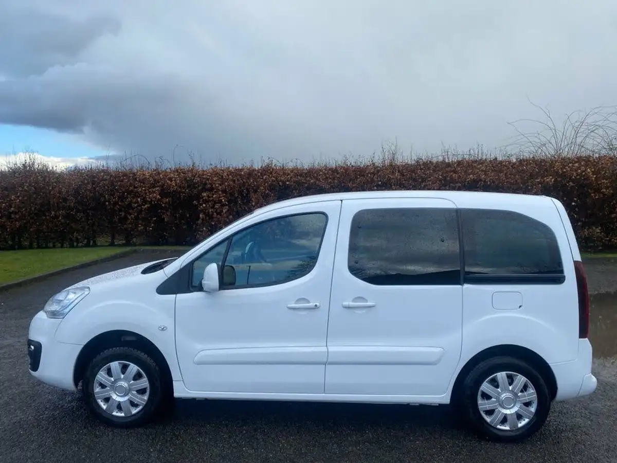 2017-peugeot-partner-12-puretech-tepee-active-big-8