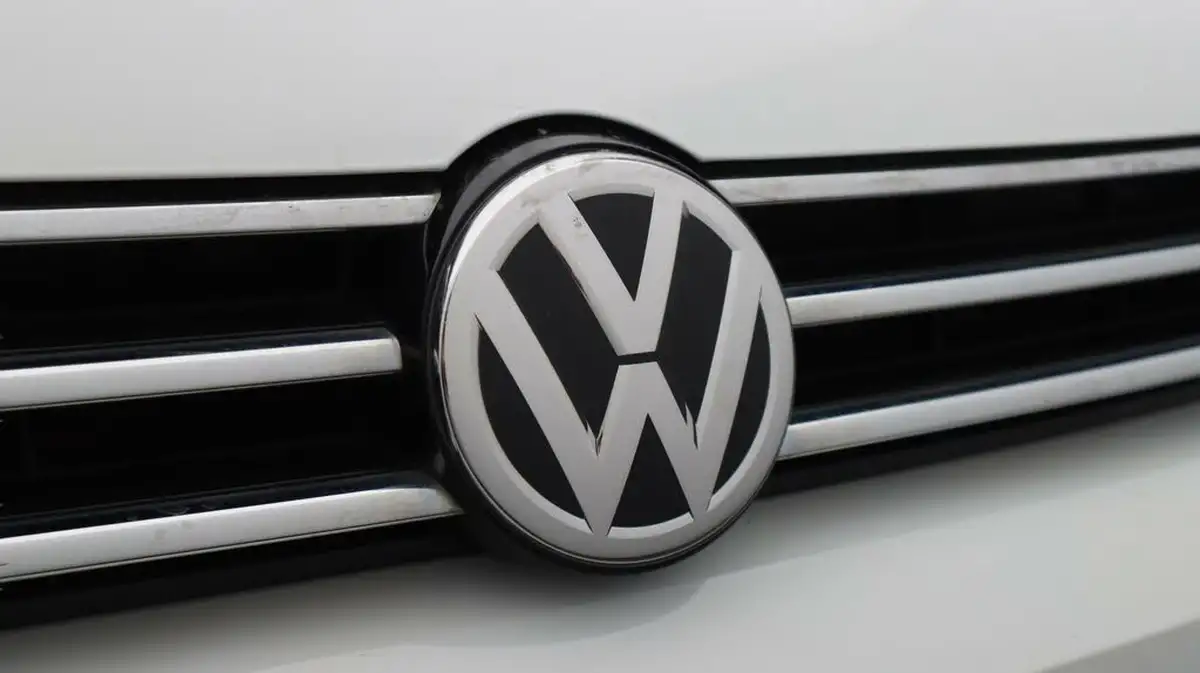 2020-volkswagen-touran-20tdi-se-family-115ps-dsg-big-21