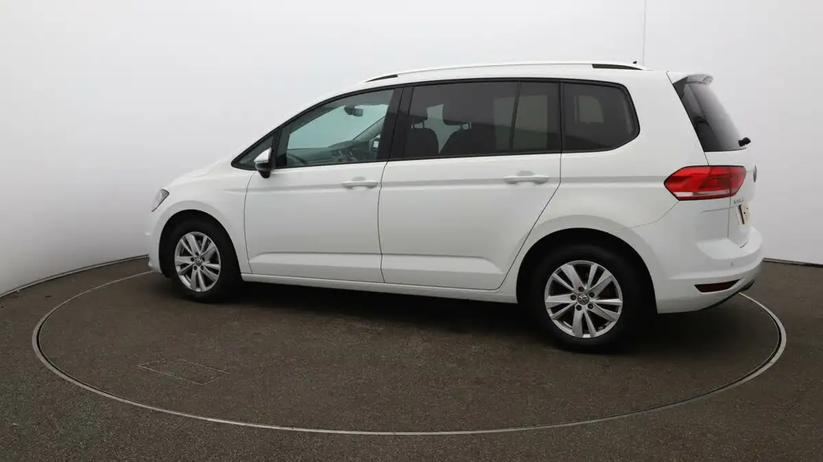 2020-volkswagen-touran-20tdi-se-family-115ps-dsg-big-42