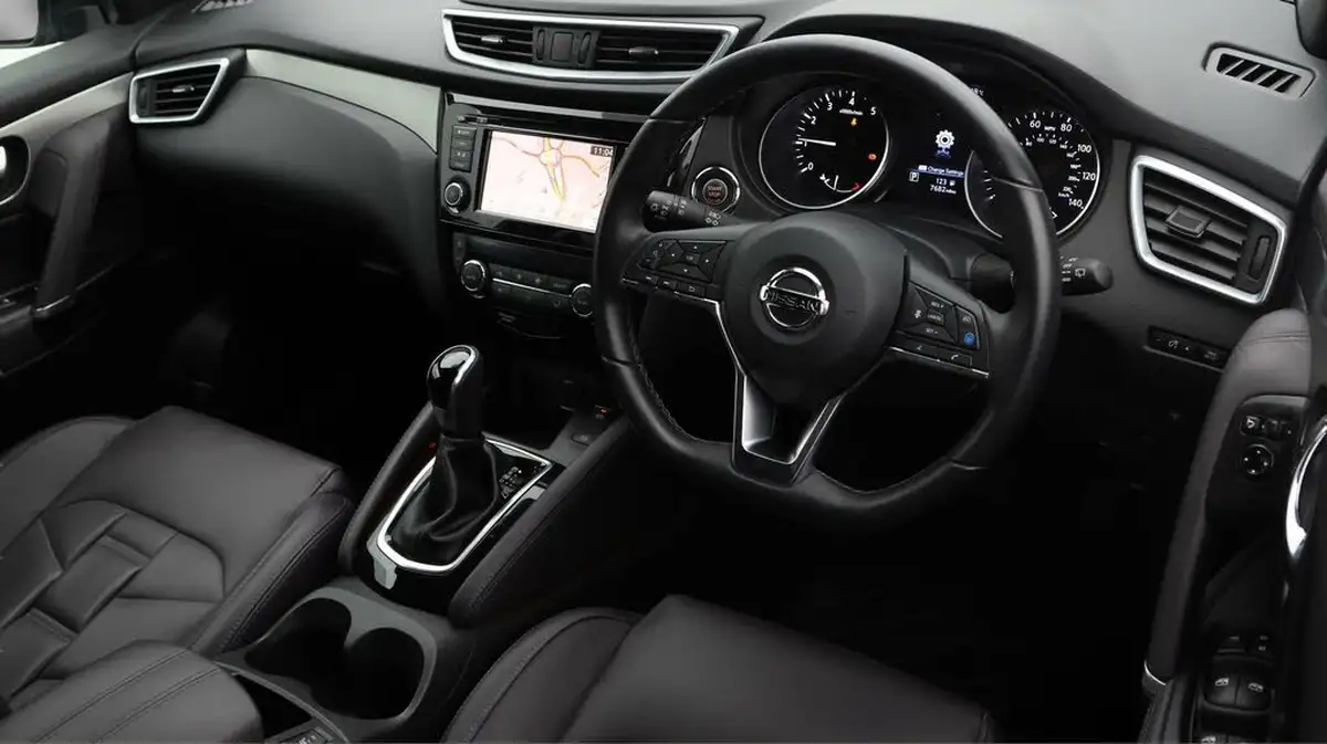 2020-nissan-qashqai-13-dig-t-tekna-160ps-19in-alloys-dct-big-8