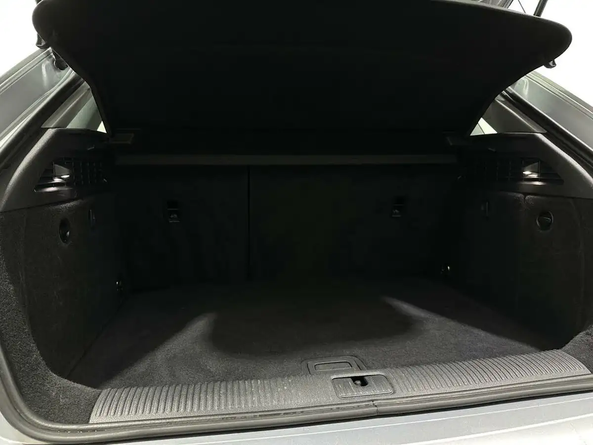2020-audi-a3-14-40-e-tron-big-46