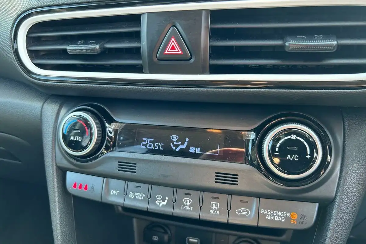 2020-hyundai-kona-16-gdi-premium-hybrid-smart-sense-big-11