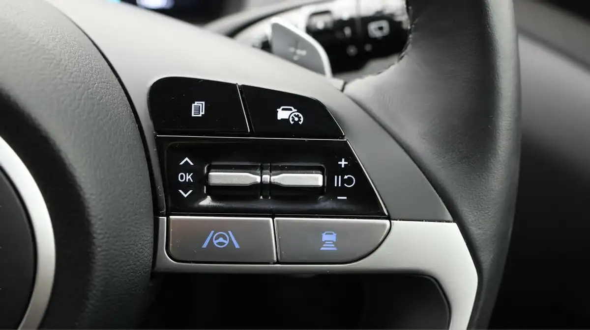 2023-hyundai-tucson-16-t-gdi-premium-230ps-hybrid-auto-big-21