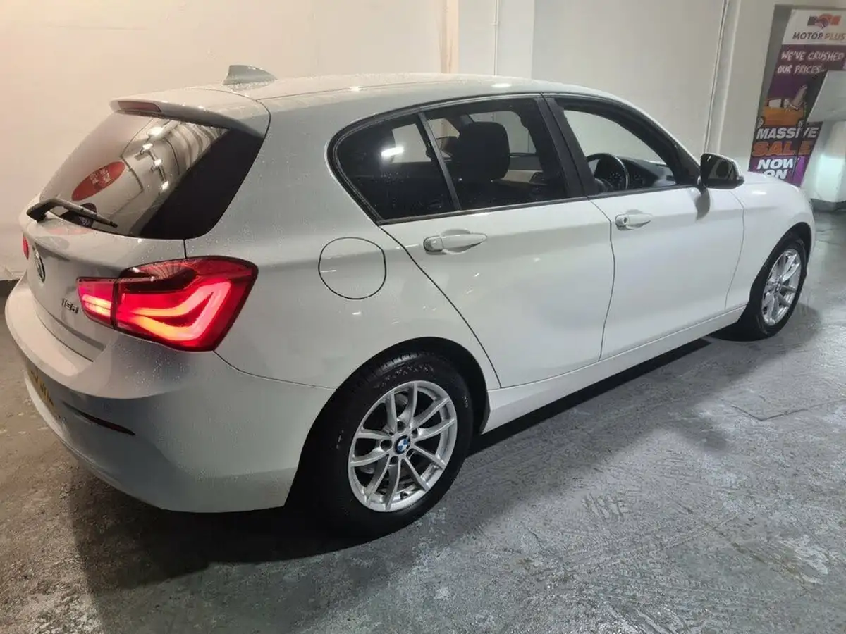 2019-bmw-1-series-15td-116d-se-business-ss-5d-big-11