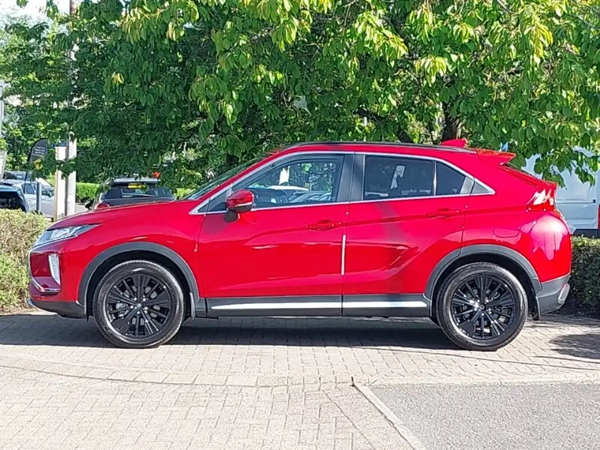 2020-mitsubishi-eclipse-cross-15-dynamic-4wd-auto-big-3
