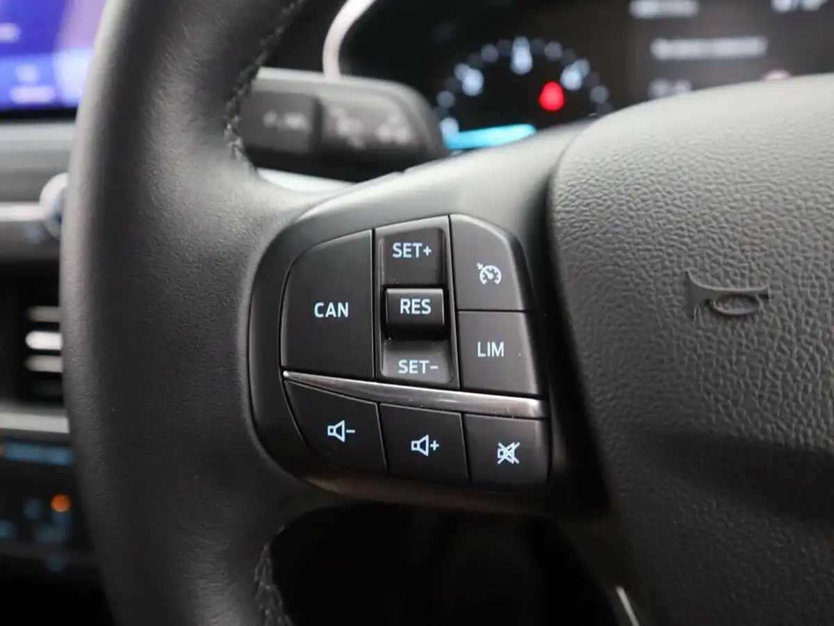 2020-ford-focus-15-active-hatchback-auto-big-23