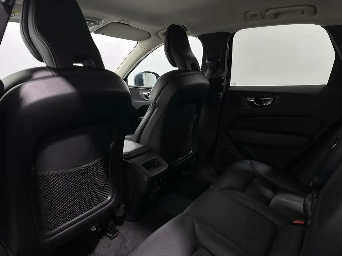 2019-volvo-xc60-20td-b4-momentum-big-35