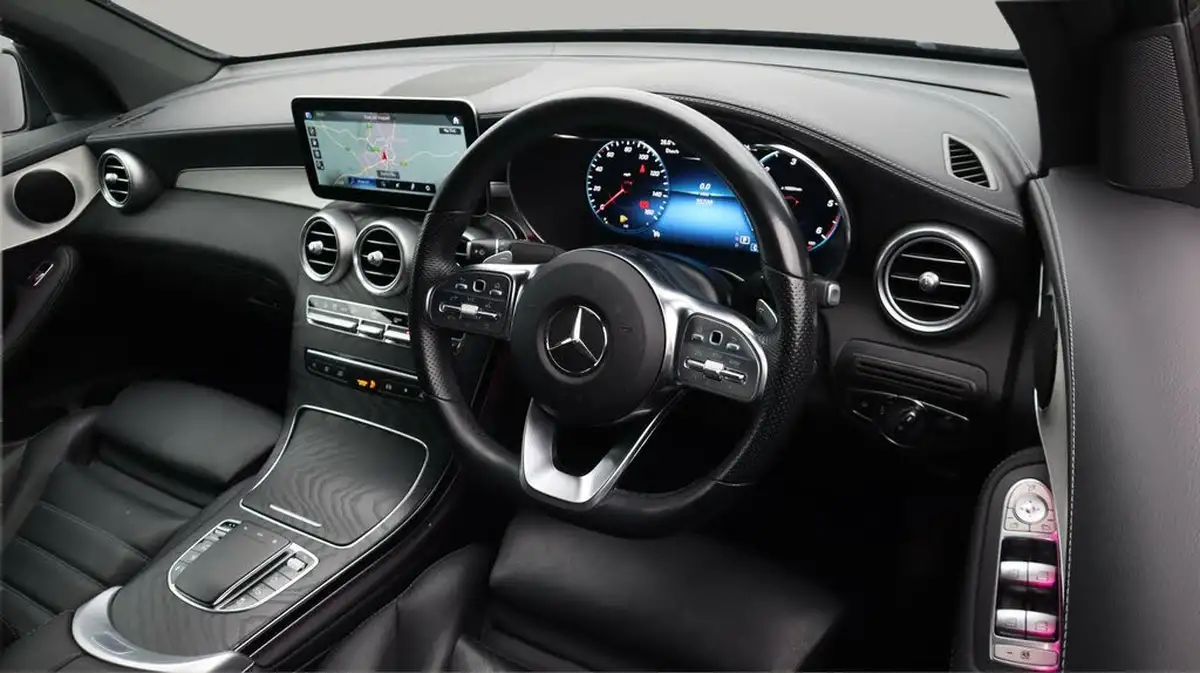 2022-mercedes-benz-glc-class-20d-glc300d-amg-line-premium-244ps-coupe-4d-1950cc-big-9