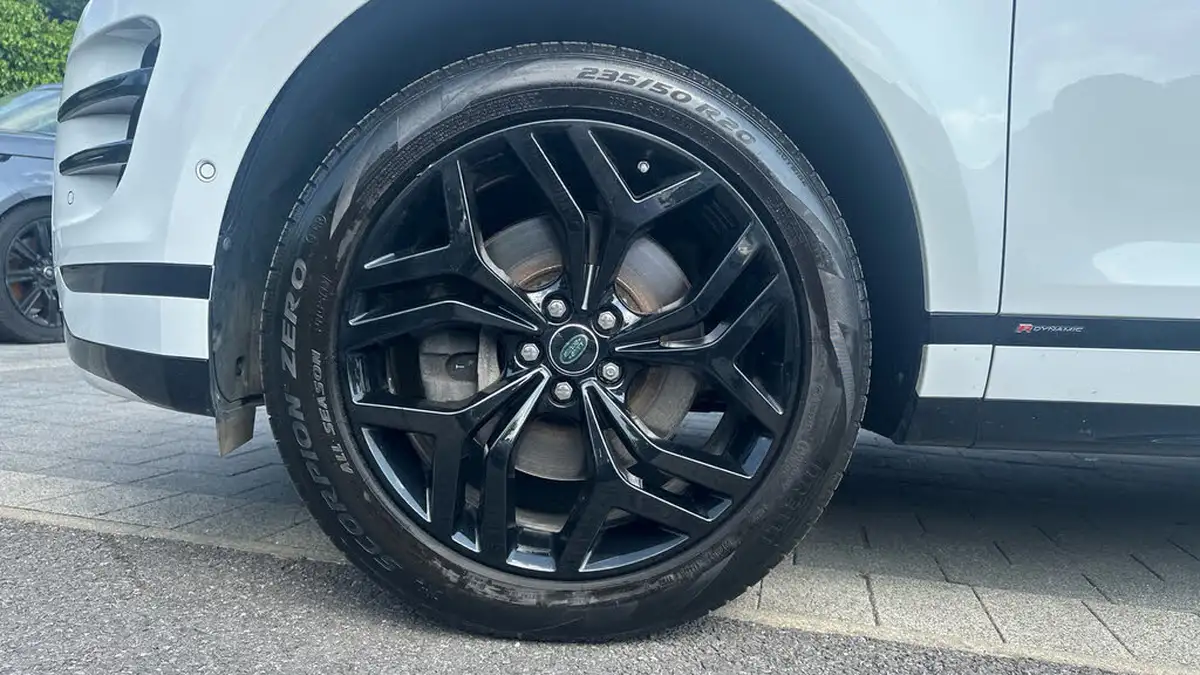 2019-land-rover-range-rover-evoque-20-d240-r-dynamic-se-big-23