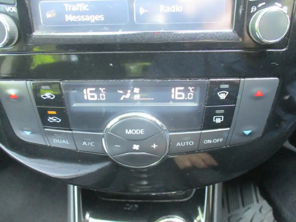 2015-nissan-pulsar-12-dig-t-n-tec-big-24