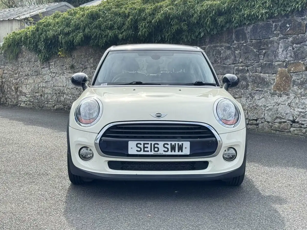 2016-mini-cooper-15-cooper-ss-hatchback-5d-big-3