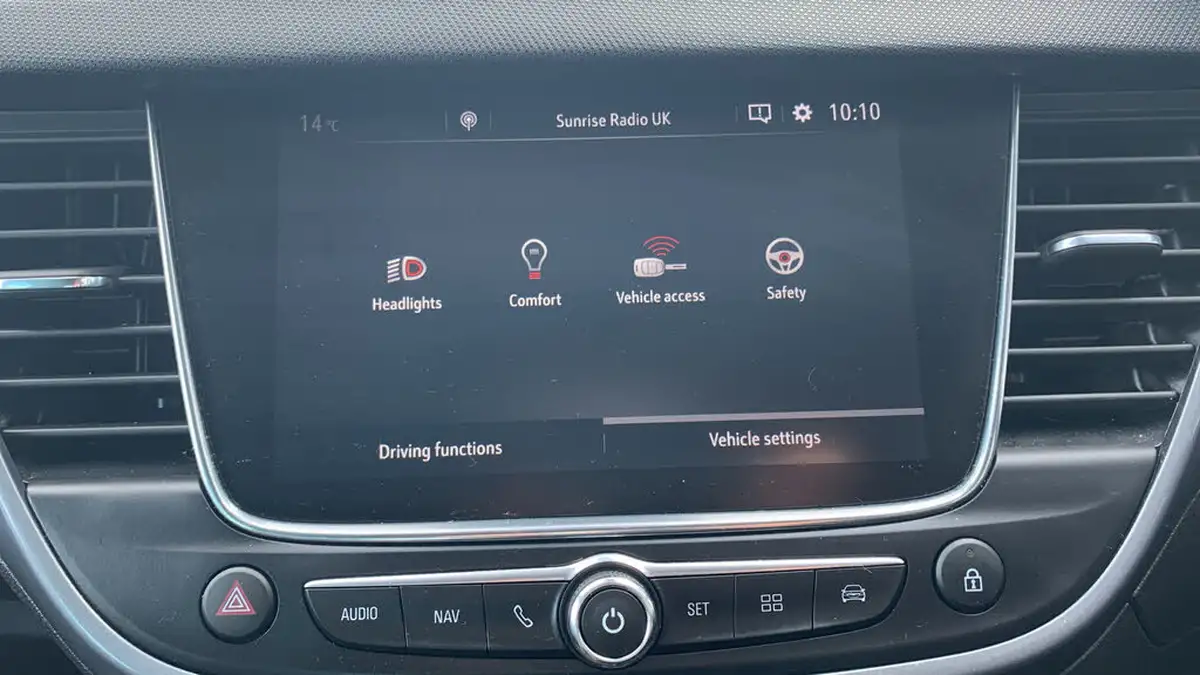 2020-vauxhall-crossland-x-12-elite-nav-130ps-turbo-auto-big-29