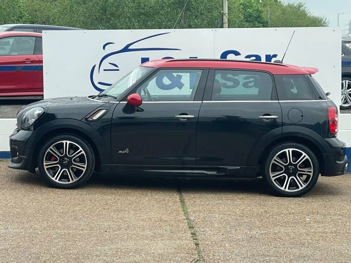 2015-mini-countryman-16-john-cooper-works-big-2
