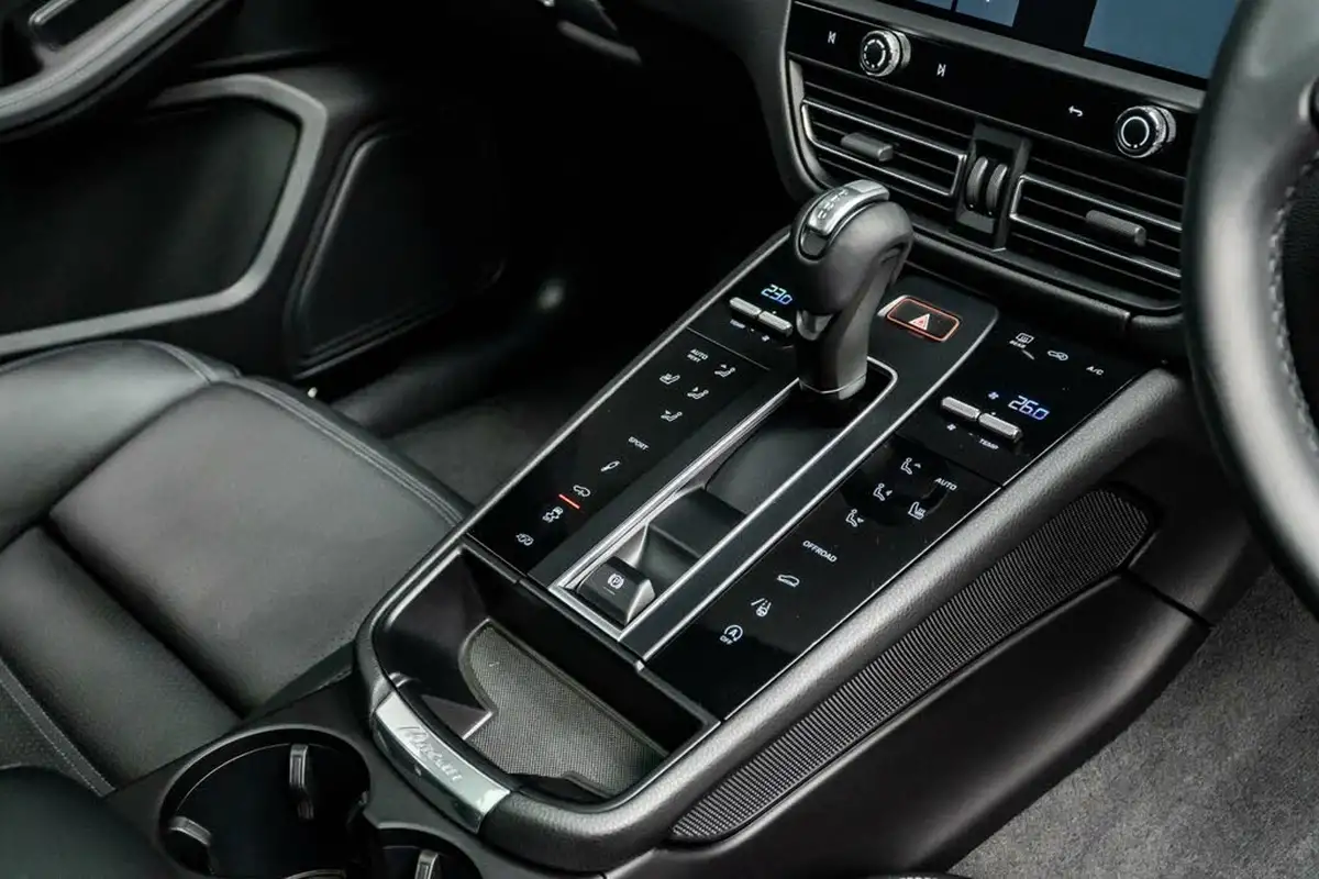 2021-porsche-macan-29-v6-gts-440ps-big-34