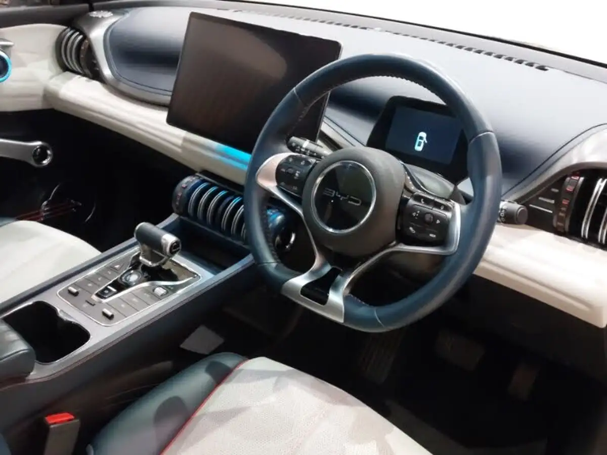 2023-byd-atto-3-e-active-big-11