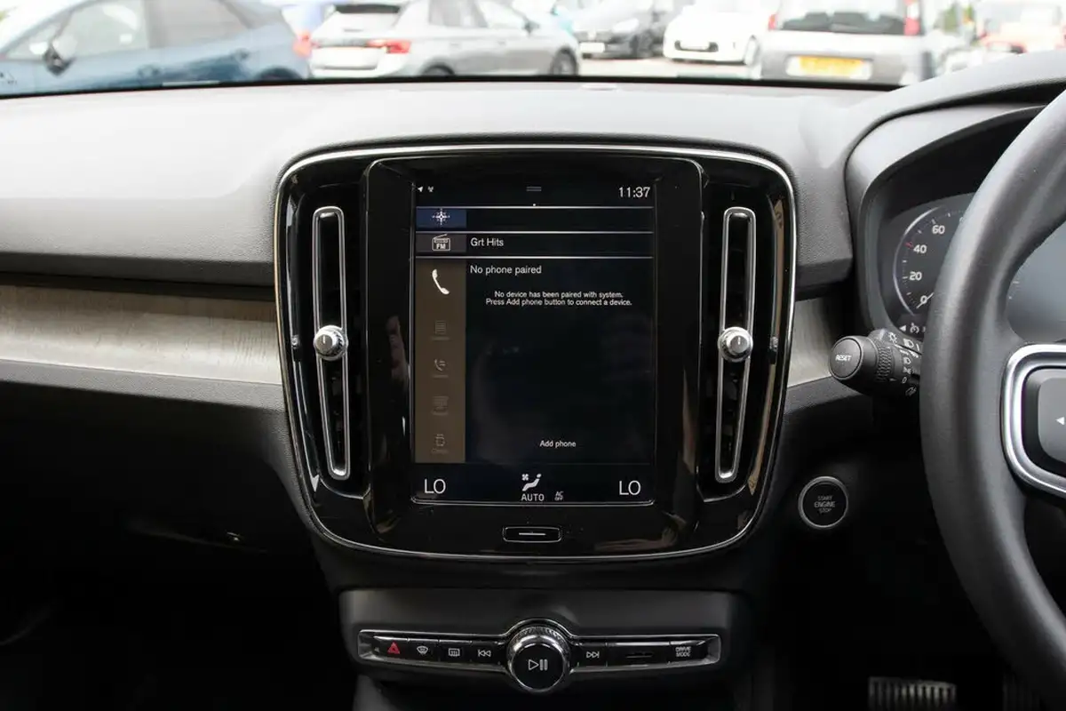 2020-volvo-xc40-15-t3-inscription-geartronic-big-24