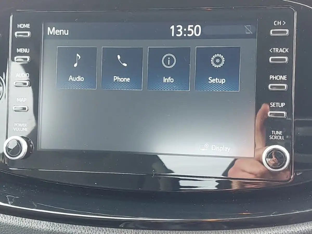 2022-toyota-aygo-x-10-vvt-i-edge-big-9