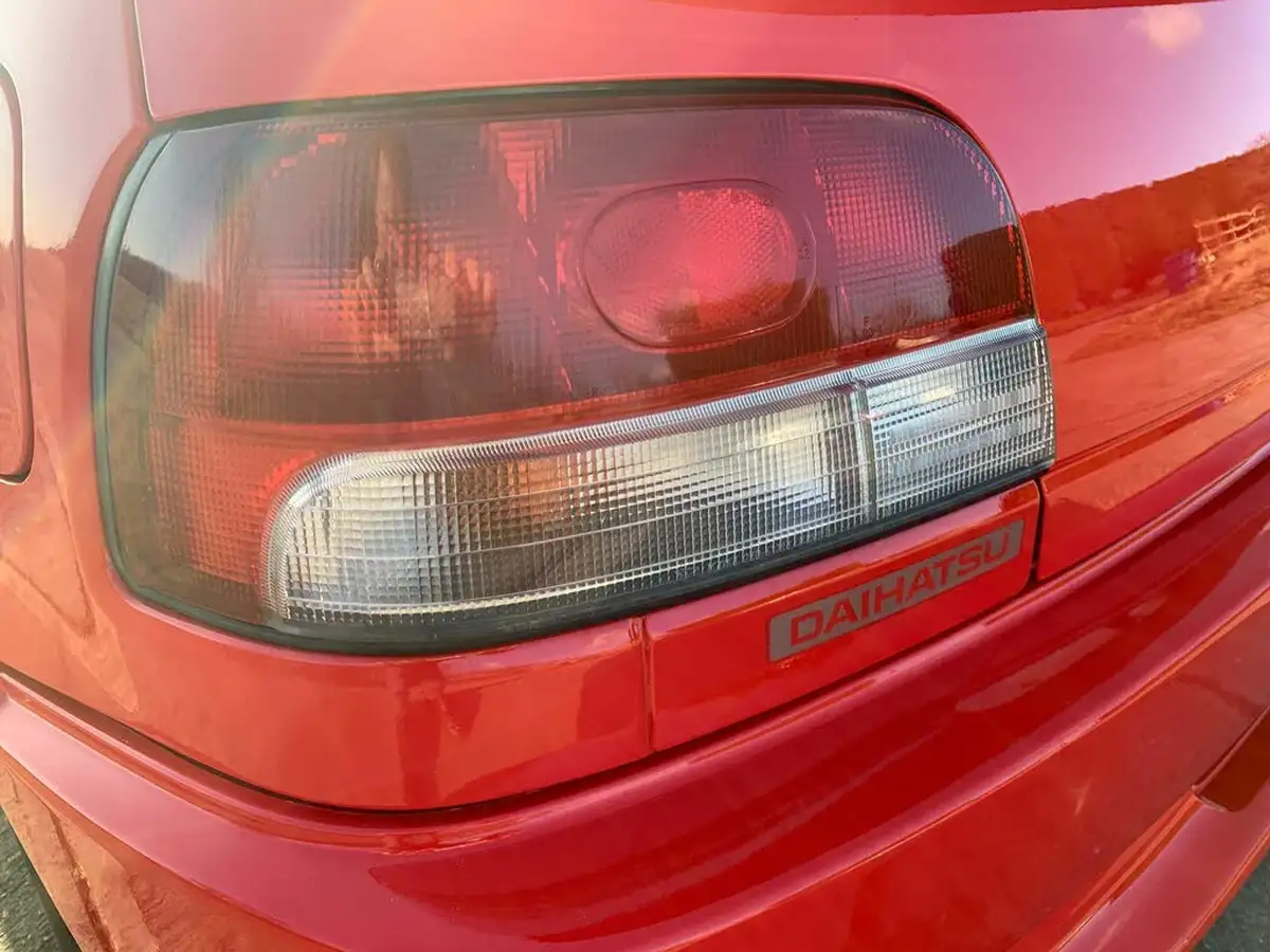1997-daihatsu-charade-big-46
