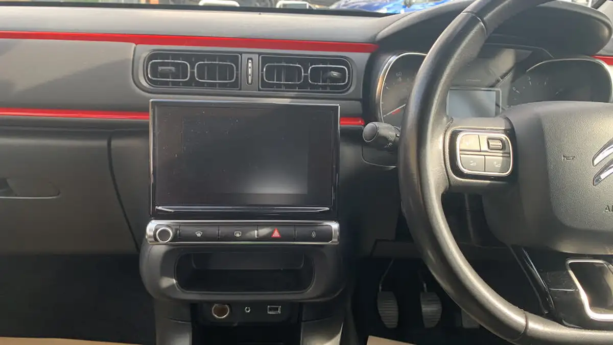 2018-citroen-c3-12-puretech-flair-nav-edition-82ps-big-9
