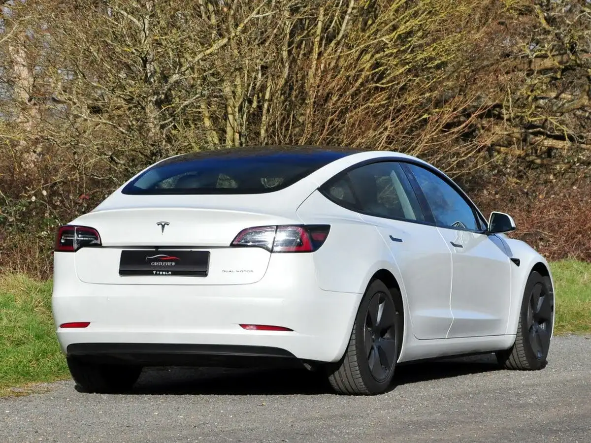 2021-tesla-model-3-e-long-range-awd-big-3