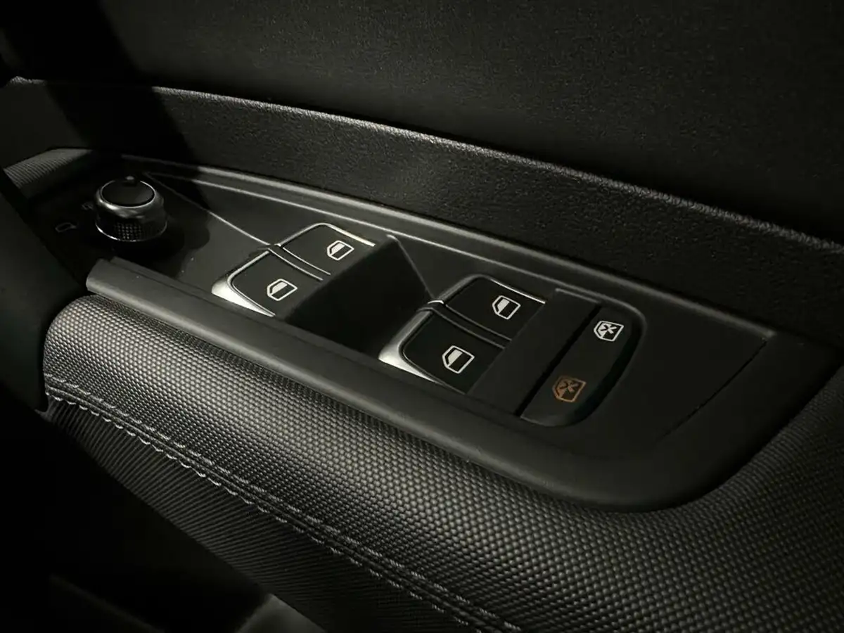 2018-audi-a1-16tdi-s-line-nav-sportback-5d-big-16