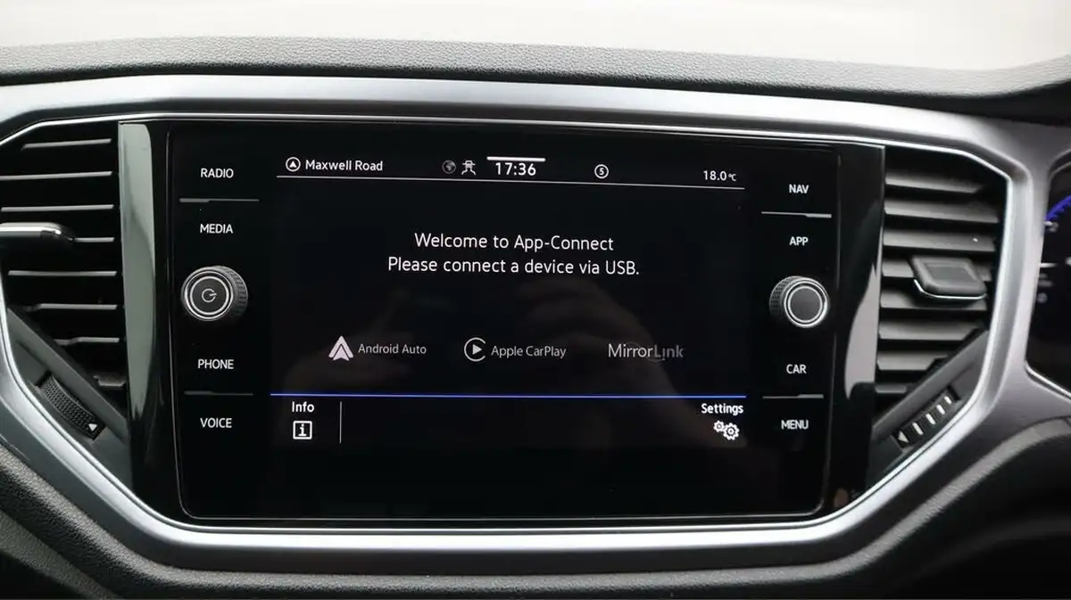 2021-volkswagen-t-roc-10-tsi-active-hatchback-5d-big-24