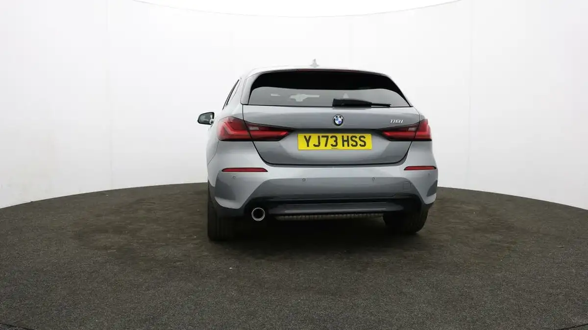 2024-bmw-1-series-15-118i-sport-dct-big-34