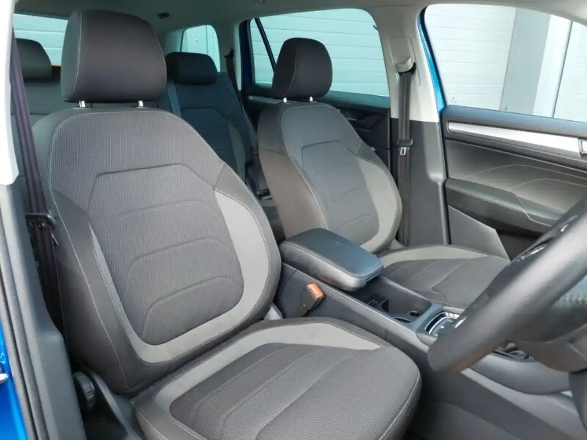 2023-skoda-kodiaq-15-tsi-se-drive-7-dsg-big-12