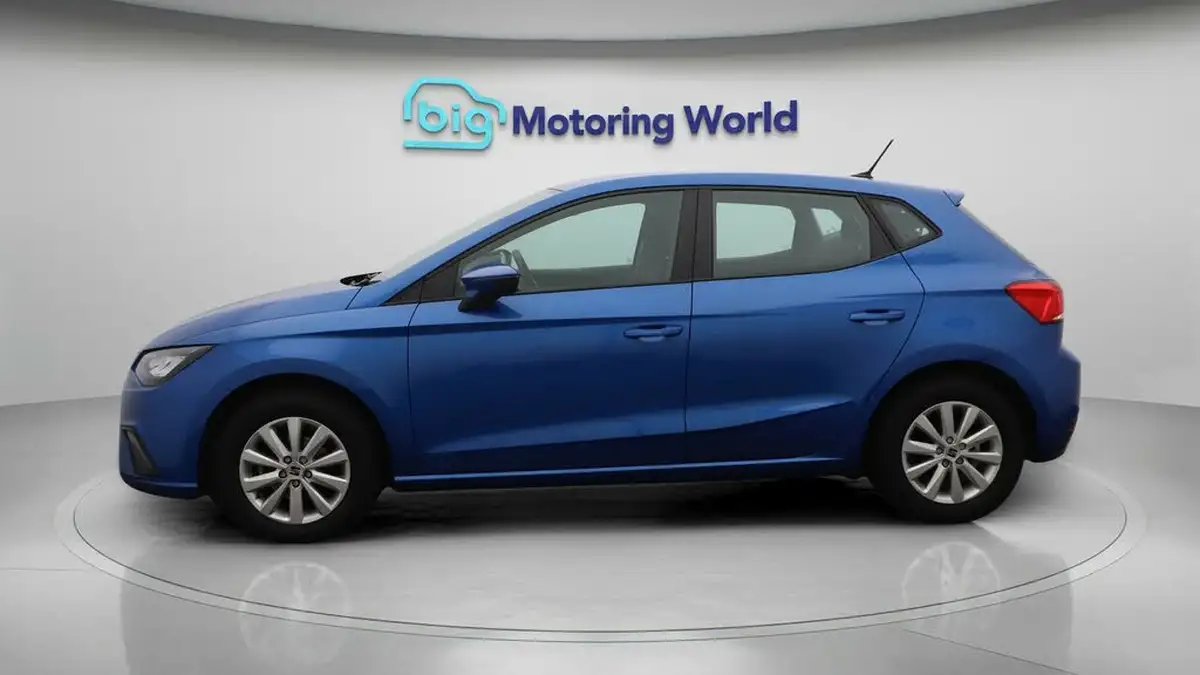 2023-seat-ibiza-10-mpi-se-big-4
