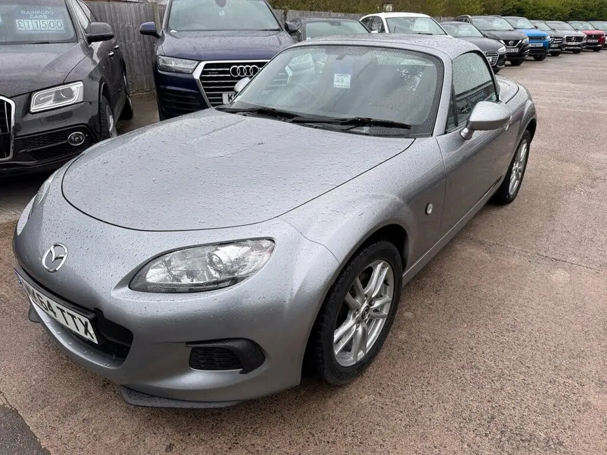 2014-mazda-mx-5-18-roadster-se-big-0