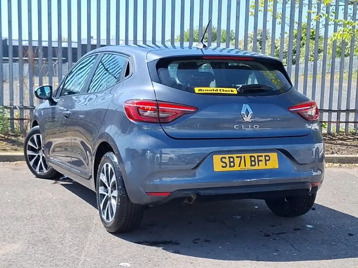 2021-renault-clio-10-tce-iconic-edition-big-1