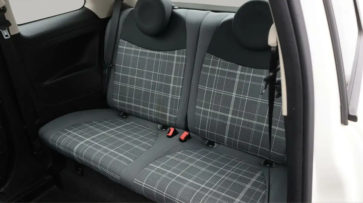 2019-fiat-500-12-lounge-ss-big-16