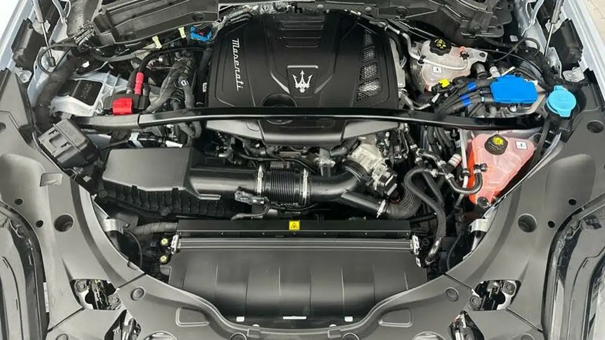 2023-maserati-grecale-20-modena-big-25