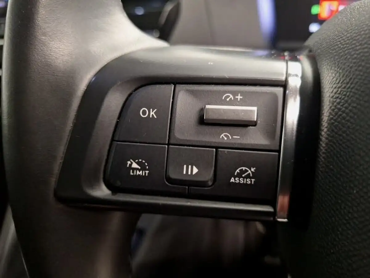 2022-citroen-c4-12-puretech-shine-130ps-big-15