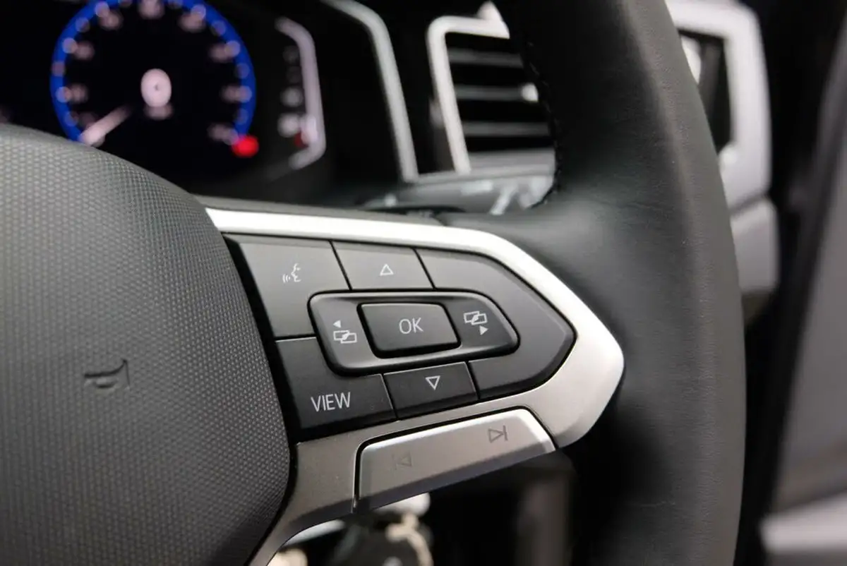 2024-volkswagen-polo-10-tsi-r-line-110ps-dsg-big-15